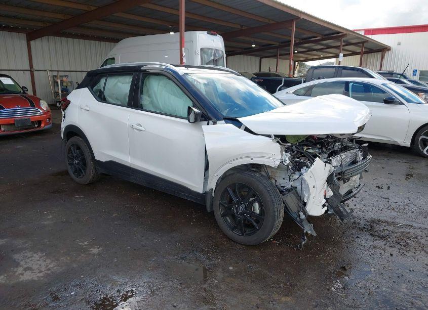 2023 Nissan Kicks SV XTRONIC CVT (VIN 3N1CP5CVXPL555230) main photo