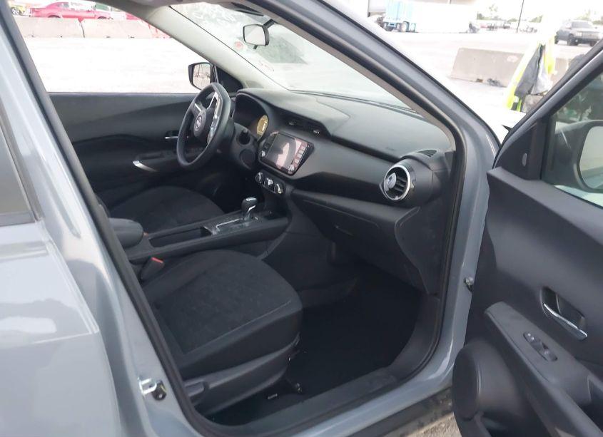 Photo 5 of 2024 Nissan Kicks SV XTRONIC CVT (VIN 3N1CP5CVXRL473825)