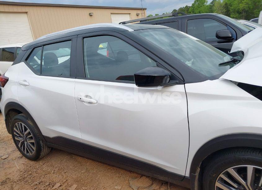 Photo 13 of 2024 Nissan Kicks SV XTRONIC CVT (VIN 3N1CP5CVXRL553464)