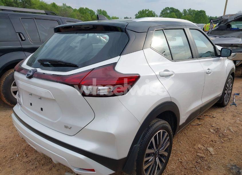 Photo 4 of 2024 Nissan Kicks SV XTRONIC CVT (VIN 3N1CP5CVXRL553464)