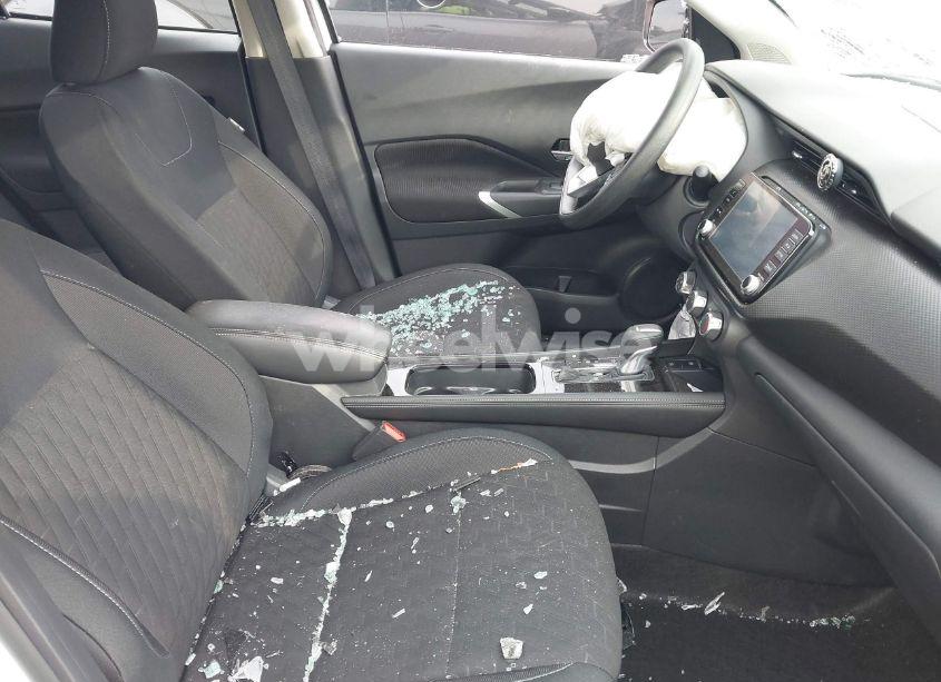 Photo 5 of 2024 Nissan Kicks SV XTRONIC CVT (VIN 3N1CP5CVXRL553464)