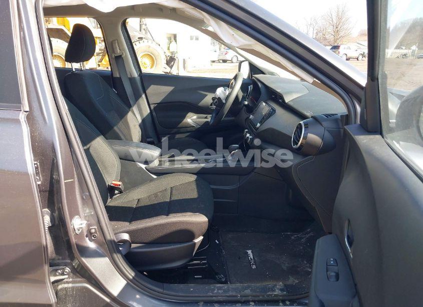 Photo 5 of 2024 Nissan Kicks SV XTRONIC CVT (VIN 3N1CP5CVXRL576792)