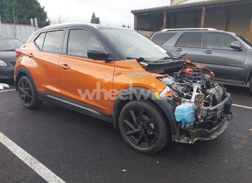 2020 Nissan Kicks SR XTRONIC CVT (VIN 3N1CP5DV0LL525873) main photo