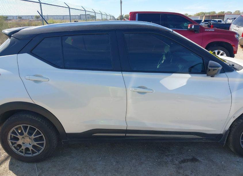 Photo 14 of 2020 Nissan Kicks SR XTRONIC CVT (VIN 3N1CP5DV0LL527560)