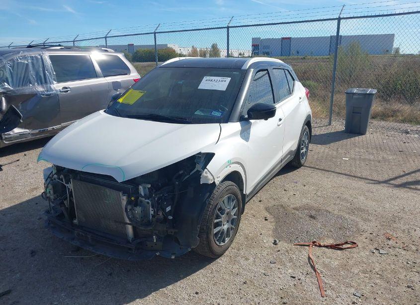 Photo 2 of 2020 Nissan Kicks SR XTRONIC CVT (VIN 3N1CP5DV0LL527560)