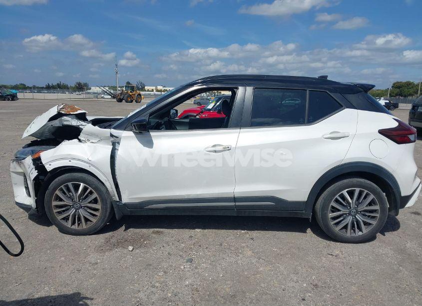 Photo 15 of 2021 Nissan Kicks SR XTRONIC CVT (VIN 3N1CP5DV1ML474465)