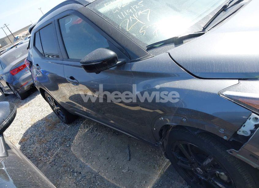 Photo 13 of 2021 Nissan Kicks SR XTRONIC CVT (VIN 3N1CP5DV1ML530999)