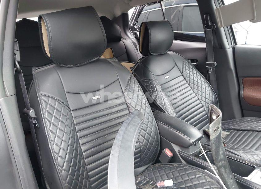 Photo 18 of 2021 Nissan Kicks SR XTRONIC CVT (VIN 3N1CP5DV1ML530999)