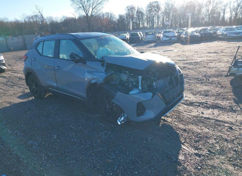 2021 Nissan Kicks SR XTRONIC CVT (VIN 3N1CP5DV1ML563596) main photo