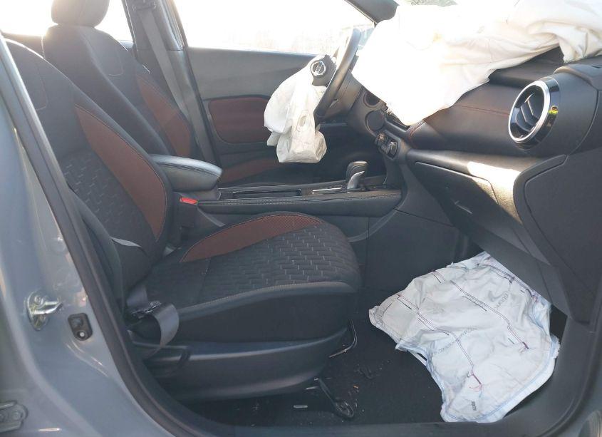 Photo 5 of 2021 Nissan Kicks SR XTRONIC CVT (VIN 3N1CP5DV1ML563596)