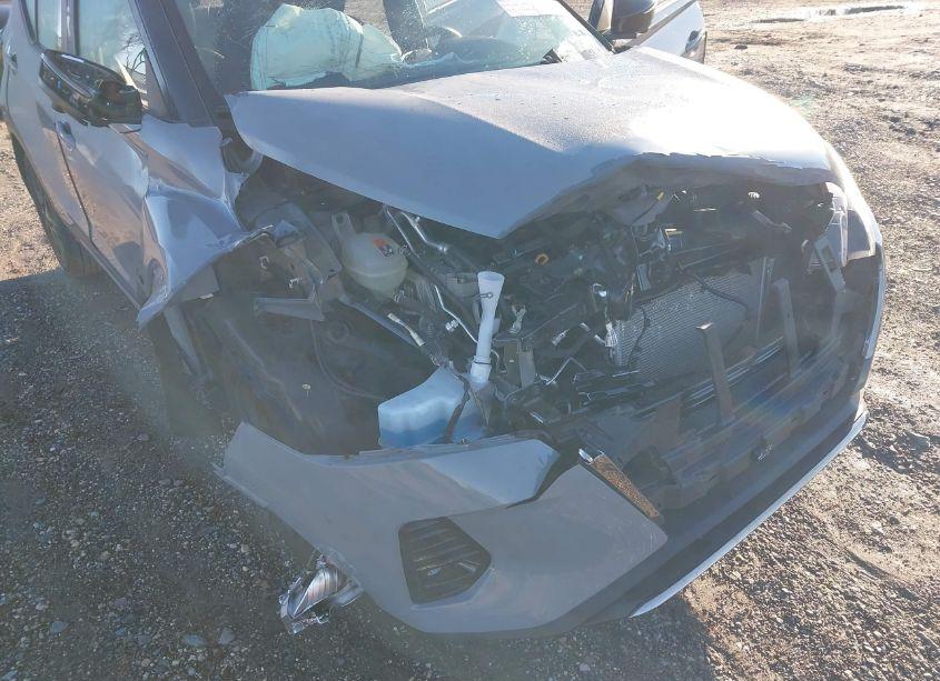 Photo 6 of 2021 Nissan Kicks SR XTRONIC CVT (VIN 3N1CP5DV1ML563596)