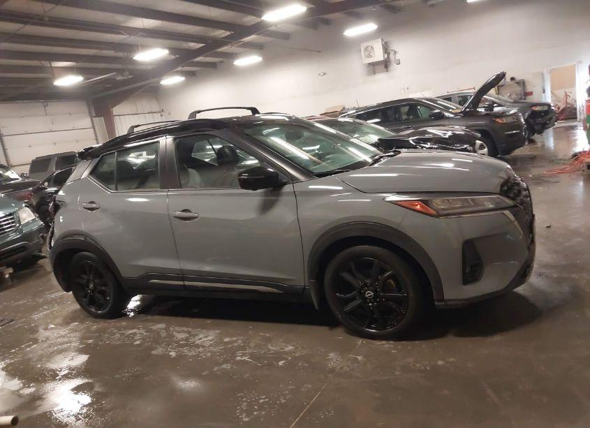 Photo 13 of 2022 Nissan Kicks SR XTRONIC CVT (VIN 3N1CP5DV1NL485080)