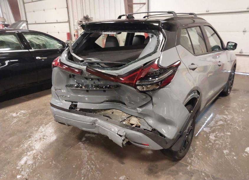 Photo 6 of 2022 Nissan Kicks SR XTRONIC CVT (VIN 3N1CP5DV1NL485080)