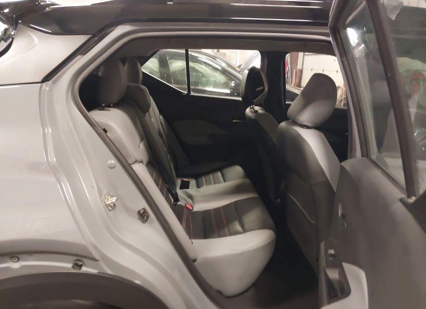 Photo 8 of 2022 Nissan Kicks SR XTRONIC CVT (VIN 3N1CP5DV1NL485080)