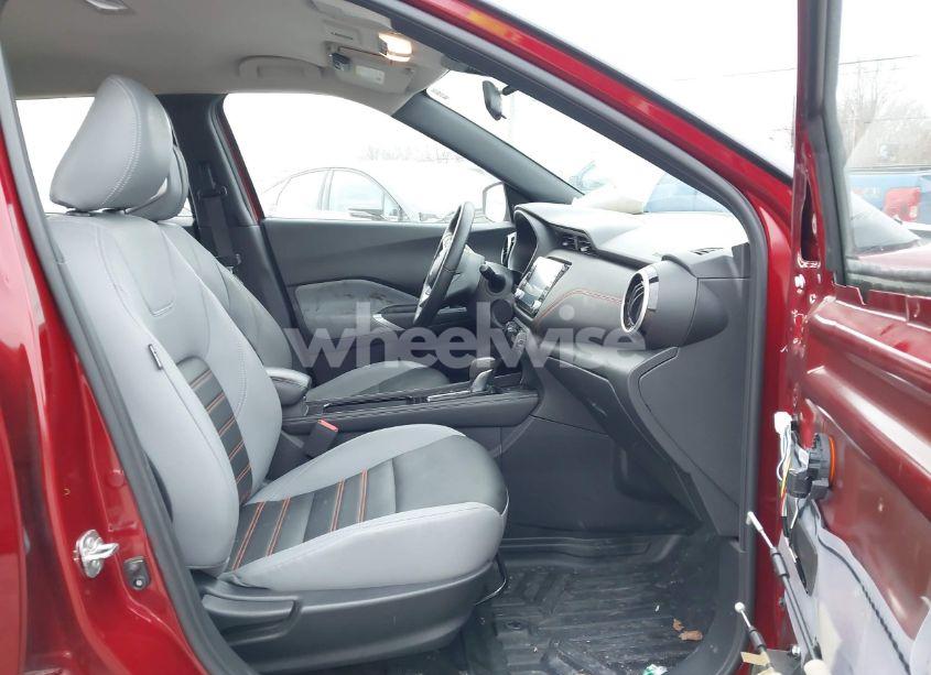Photo 5 of 2022 Nissan Kicks SR XTRONIC CVT (VIN 3N1CP5DV1NL496189)