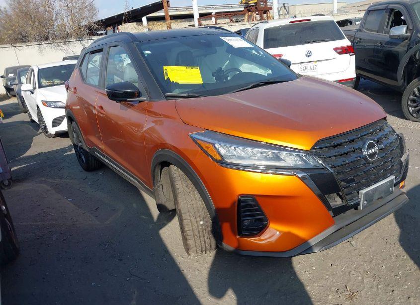 2022 Nissan Kicks SR XTRONIC CVT (VIN 3N1CP5DV1NL498153) main photo