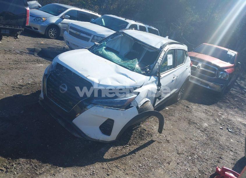 Photo 2 of 2024 Nissan Kicks SR (VIN 3N1CP5DV1RL516222)