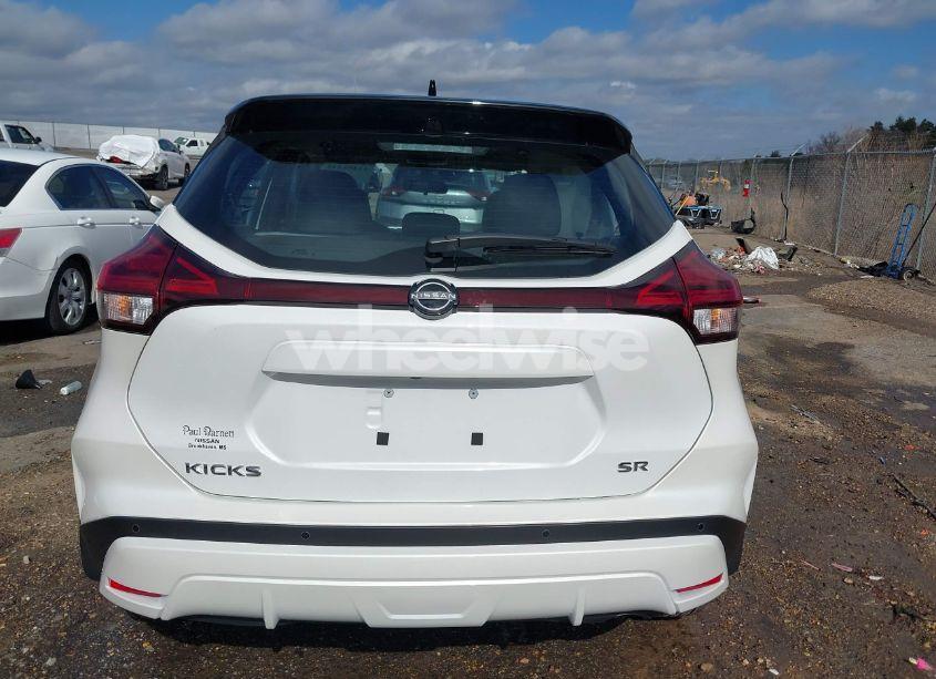Photo 16 of 2024 Nissan Kicks SR (VIN 3N1CP5DV1RL539290)