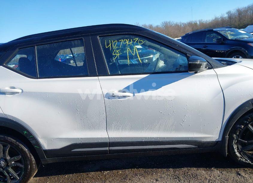 Photo 13 of 2024 Nissan Kicks SR XTRONIC CVT (VIN 3N1CP5DV1RL551794)