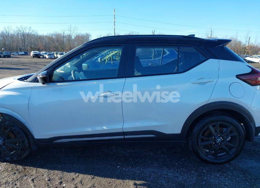 Photo 14 of 2024 Nissan Kicks SR XTRONIC CVT (VIN 3N1CP5DV1RL551794)