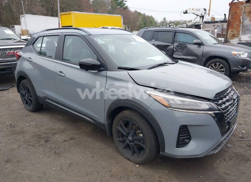 2024 Nissan Kicks SR XTRONIC CVT (VIN 3N1CP5DV1RL553397) main photo