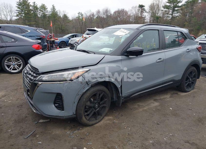 Photo 2 of 2024 Nissan Kicks SR XTRONIC CVT (VIN 3N1CP5DV1RL553397)