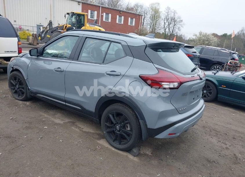Photo 3 of 2024 Nissan Kicks SR XTRONIC CVT (VIN 3N1CP5DV1RL553397)