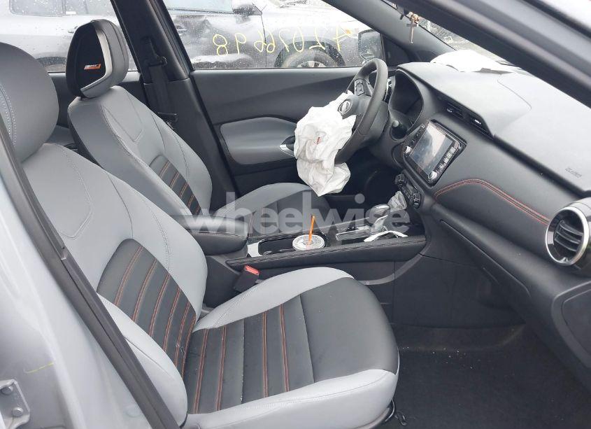 Photo 5 of 2024 Nissan Kicks SR XTRONIC CVT (VIN 3N1CP5DV1RL553397)