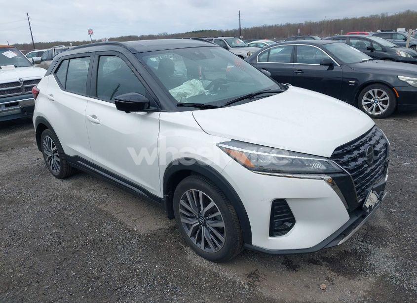 2021 Nissan Kicks SR XTRONIC CVT (VIN 3N1CP5DV2ML492750) main photo