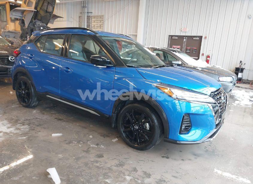 2022 Nissan Kicks SR XTRONIC CVT (VIN 3N1CP5DV2NL499893) main photo