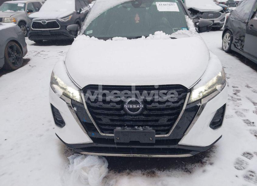 Photo 12 of 2023 Nissan Kicks SR XTRONIC CVT (VIN 3N1CP5DV2PL466993)