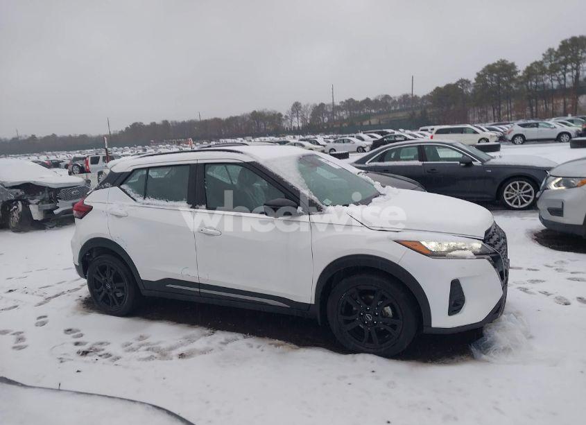 Photo 13 of 2023 Nissan Kicks SR XTRONIC CVT (VIN 3N1CP5DV2PL466993)