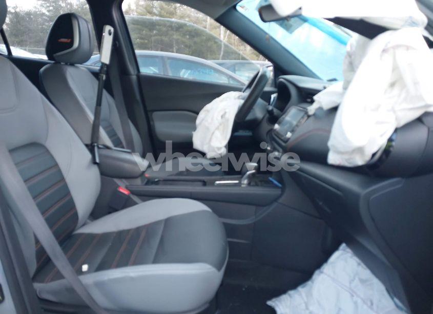 Photo 5 of 2023 Nissan Kicks SR XTRONIC CVT (VIN 3N1CP5DV2PL544690)