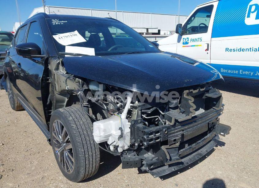 Photo 6 of 2024 Nissan Kicks SR (VIN 3N1CP5DV2RL481822)