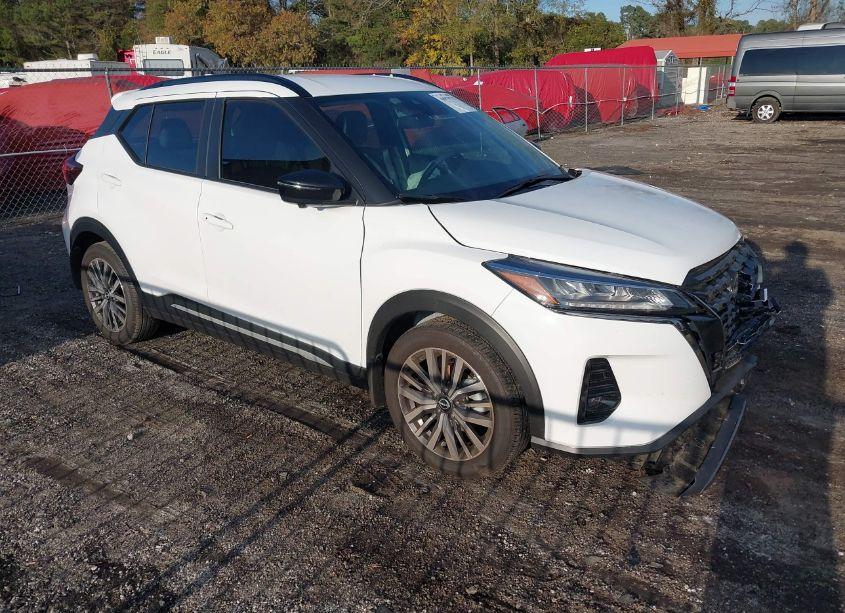 2024 Nissan Kicks SR XTRONIC CVT (VIN 3N1CP5DV2RL496630) main photo