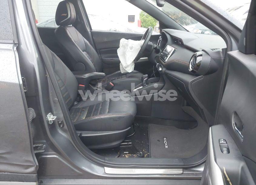 Photo 5 of 2020 Nissan Kicks SR XTRONIC CVT (VIN 3N1CP5DV3LL565977)