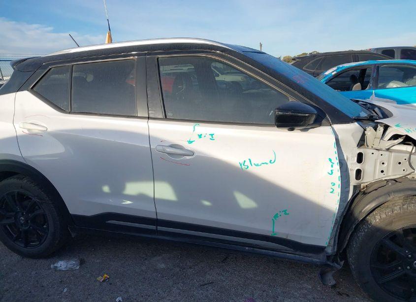 Photo 13 of 2020 Nissan Kicks SR XTRONIC CVT (VIN 3N1CP5DV3LL569933)