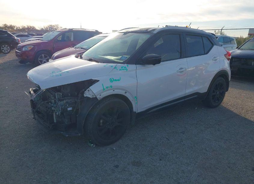 Photo 2 of 2020 Nissan Kicks SR XTRONIC CVT (VIN 3N1CP5DV3LL569933)