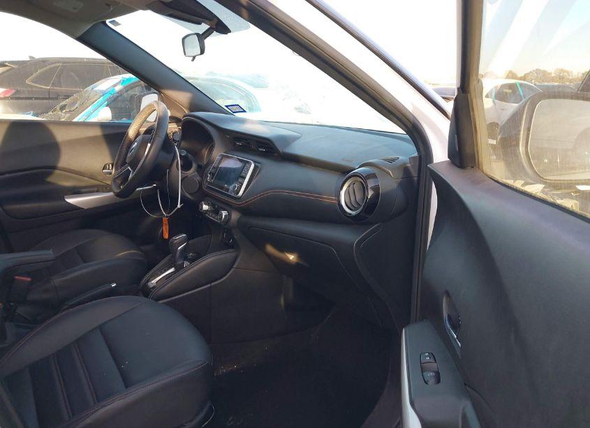 Photo 5 of 2020 Nissan Kicks SR XTRONIC CVT (VIN 3N1CP5DV3LL569933)