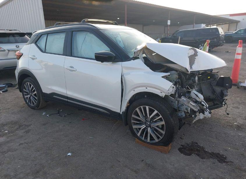 2021 Nissan Kicks SR XTRONIC CVT (VIN 3N1CP5DV3ML495107) main photo