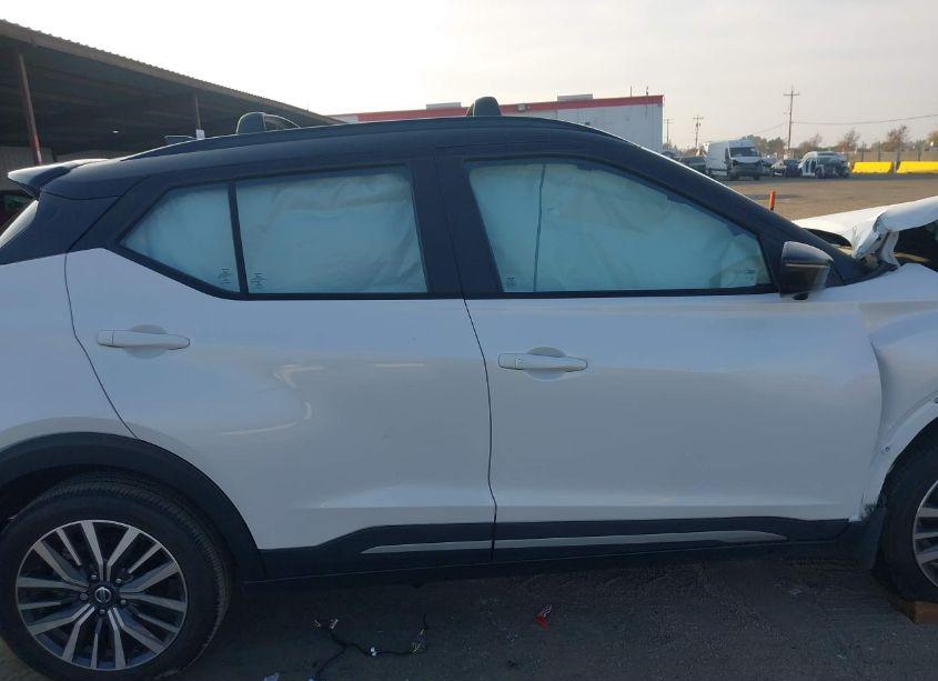 Photo 14 of 2021 Nissan Kicks SR XTRONIC CVT (VIN 3N1CP5DV3ML495107)