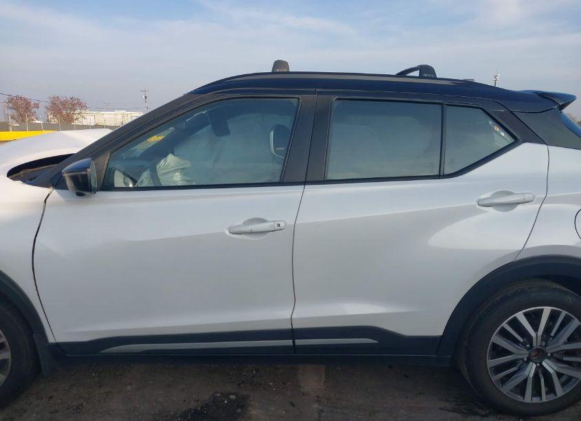 Photo 15 of 2021 Nissan Kicks SR XTRONIC CVT (VIN 3N1CP5DV3ML495107)