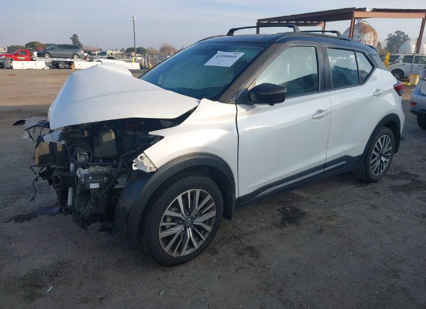 Photo 2 of 2021 Nissan Kicks SR XTRONIC CVT (VIN 3N1CP5DV3ML495107)