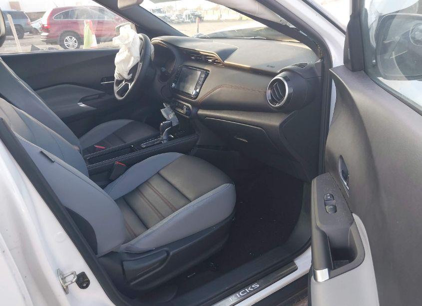 Photo 5 of 2021 Nissan Kicks SR XTRONIC CVT (VIN 3N1CP5DV3ML495107)