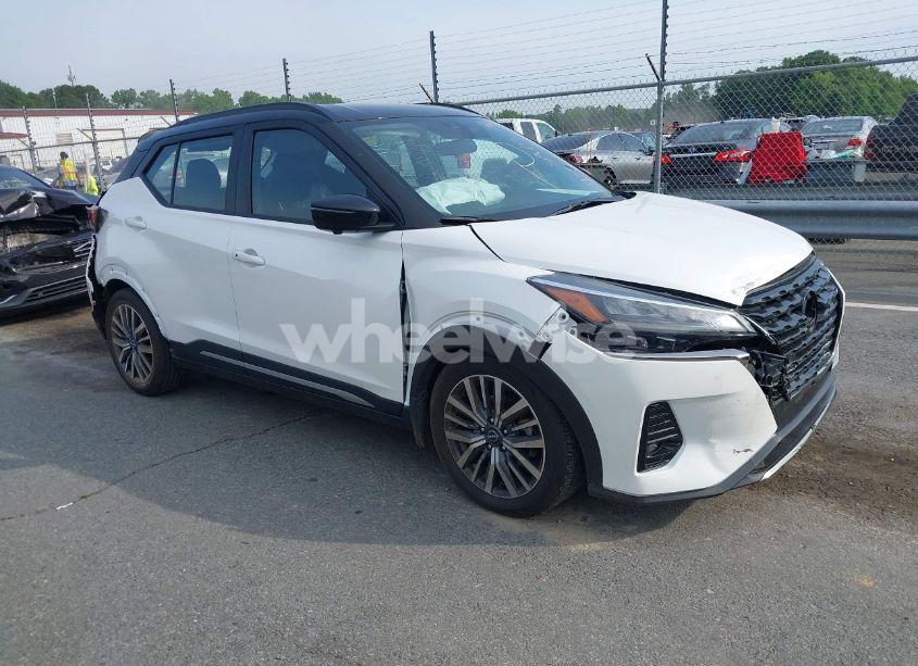 2023 Nissan Kicks SR XTRONIC CVT (VIN 3N1CP5DV3PL549557) main photo