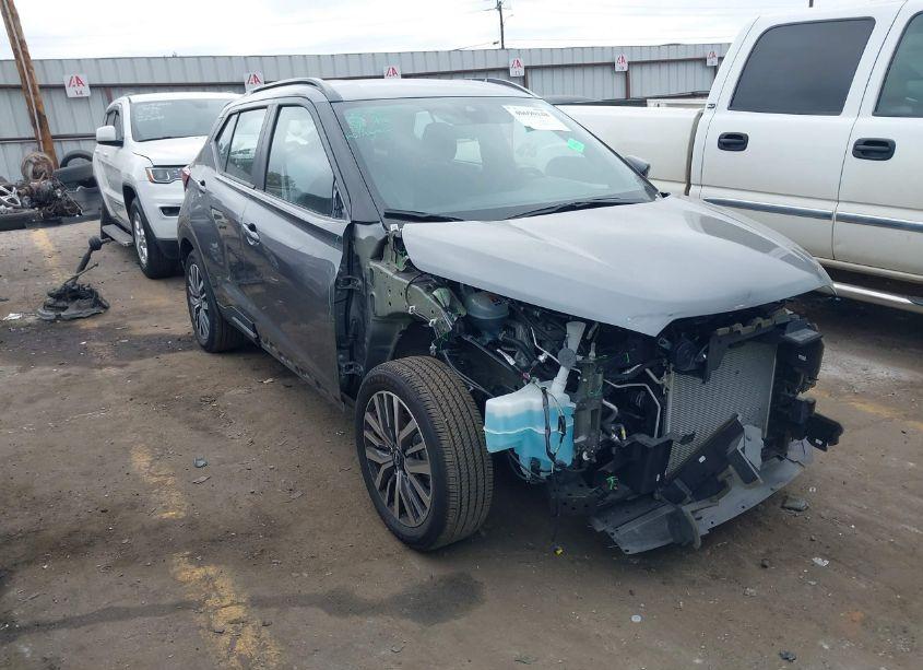 2024 Nissan Kicks SR XTRONIC CVT (VIN 3N1CP5DV3RL470327) main photo