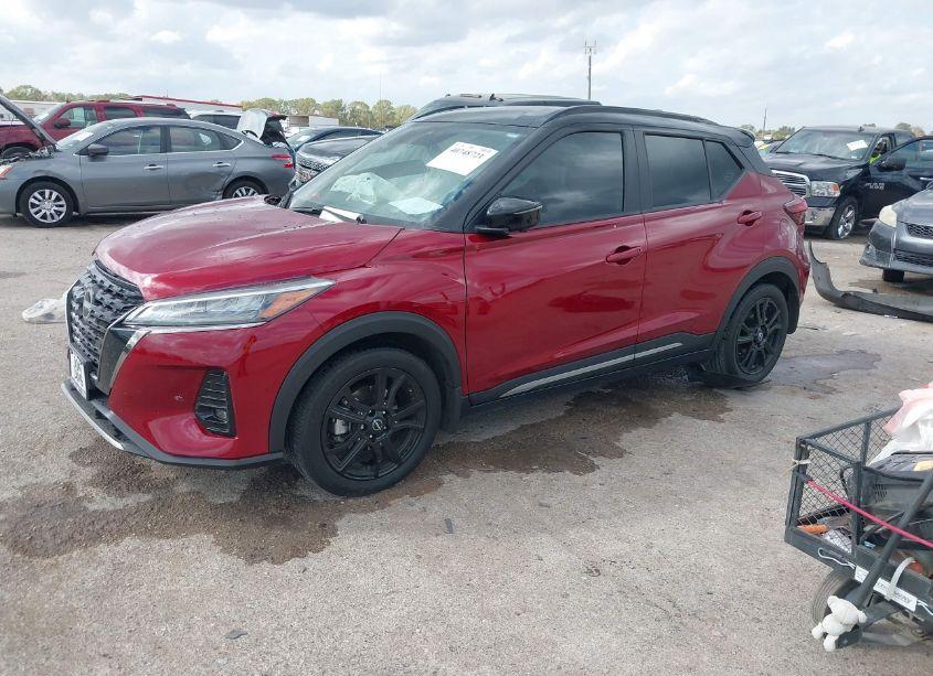 Photo 2 of 2022 Nissan Kicks SR XTRONIC CVT (VIN 3N1CP5DV4NL495988)