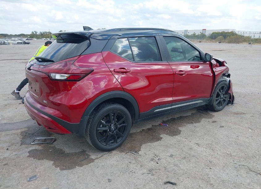 Photo 4 of 2022 Nissan Kicks SR XTRONIC CVT (VIN 3N1CP5DV4NL495988)