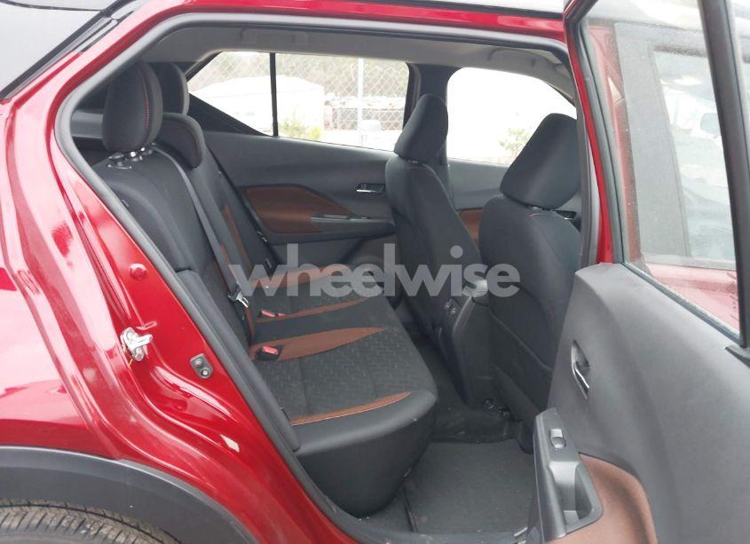 Photo 8 of 2024 Nissan Kicks SR (VIN 3N1CP5DV4RL475858)