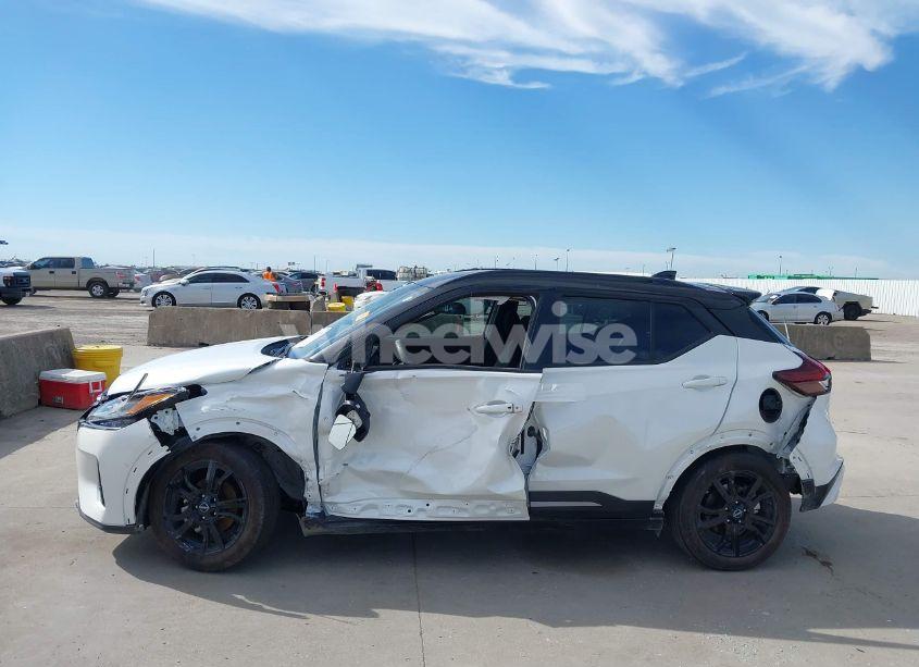 Photo 15 of 2024 Nissan Kicks SR XTRONIC CVT (VIN 3N1CP5DV4RL539932)